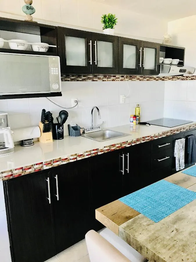 Cancun Hotel Zone, Beachfront 2 Bedroom Apartment - Prime Location