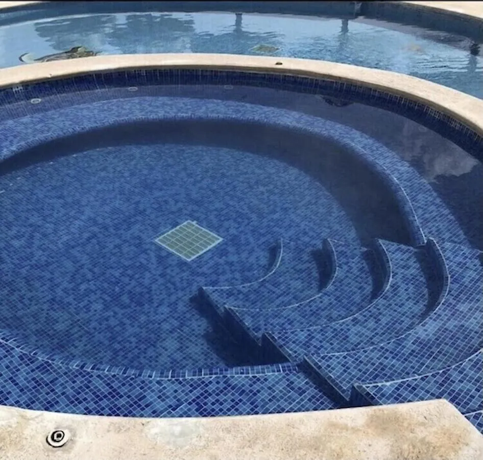 Cancun Hotel Zone, Beachfront 2 Bedroom Apartment - Prime Location Mexique